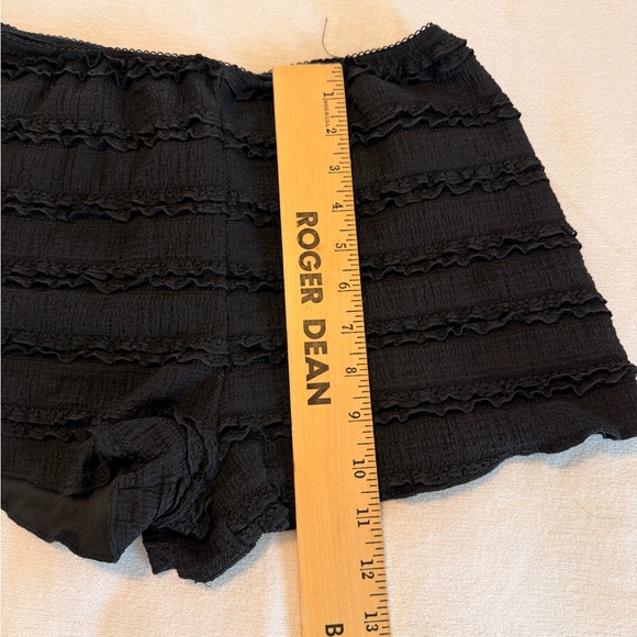 Women's Black Ruffled Y2K Lace Frilly Ruffle Shorts - Picture 3 of 6